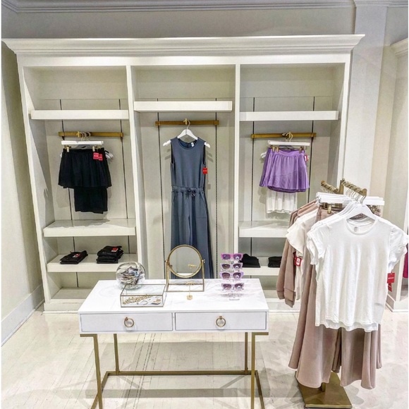 Meet your Posher, Sara - Picture 6 of 6